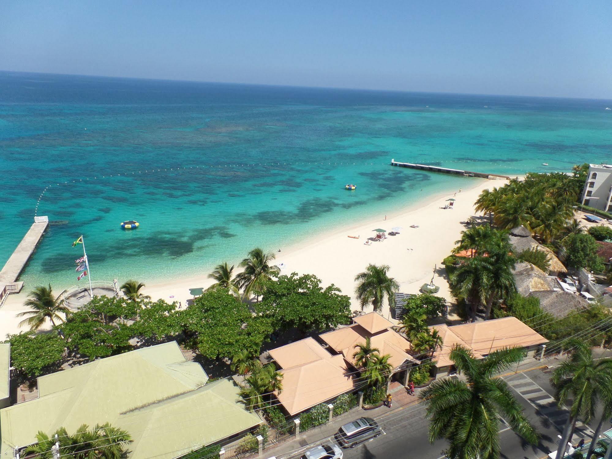 Beach Condos -Montego Bay Club Beach Resort Dış mekan fotoğraf